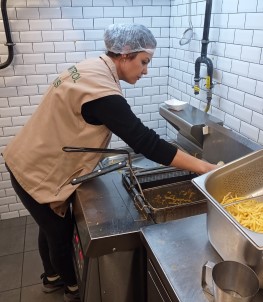 Çanakkale Il Tarim Ve Orman Müdürlügü, Gida Güvenligi Için Fast-Food Isletmelerini Denetliyor