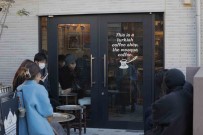 Tokyo'daki 'Cami Kahvecisi', Japonlari Türk Kahvesinin Essiz Lezzetiyle Bulusturuyor