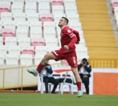 Rey Manaj Bu Sezonki 15. Golünü Atti