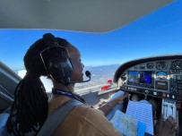 Türkiye'de Egitim Gördü, Ruanda'nin En Genç Kadin Pilotu Oldu