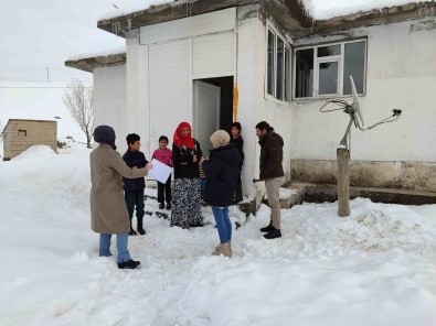 Agri'da 25 Bin 653 Ögrenci Ailesi Ziyaret Edildi