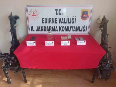Edirne'de 1 Süpheli Çalinti Tekne Motorlari Ve Uyusturucuyla Yakalandi