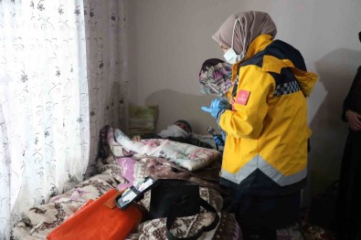 Ercis'te 95 Yasindaki Hasta Kadin Için Seferberlik