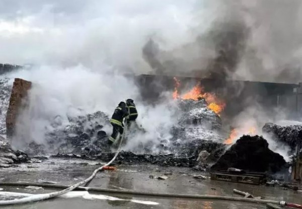 Tekirdağ'da korkutan yangın