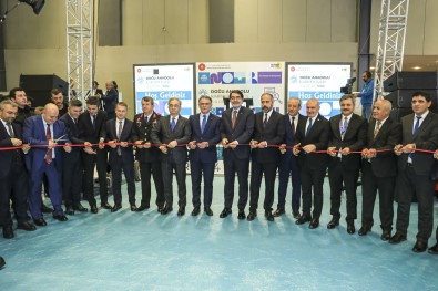 Van Büyüksehir Belediyesi Dogu Anadolu Kariyer Fuari'nda Yerini Aldi