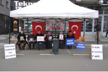 Muşlu annelerin evlat nöbeti sürüyor