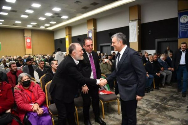 HDP'nin oyu için önce Türk Bayrağı'nı sonra Atatürk'ü kaldırdılar!