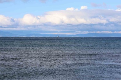 Batan Balikçi Teknesindeki Kayip 2 Kisiyi Arama Çalismalari Sürüyor
