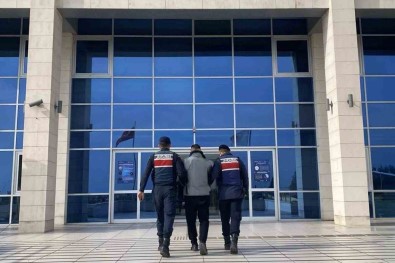 Mersin'de Çesitli Suçlardan Yakalanan 24 Sahis Tutuklandi