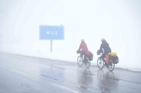 Mülteci Çocuklar Için Pedal Çeviren Gönüllülere Mus'ta Sicak Karsilama