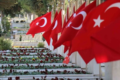 Denizli Terörle Mücadelede 295 Evladini Sehit Verdi