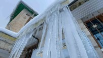 Tatvan Buz Kesti Açiklamasi Sarkitlarin Boyu 2 Metreyi Buldu
