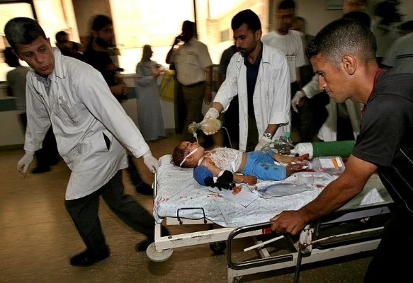 Gazze'de siyonist İsrail bebekleri doğarken katlediyor! Katiller ordusu ölülere bile huzur vermiyor