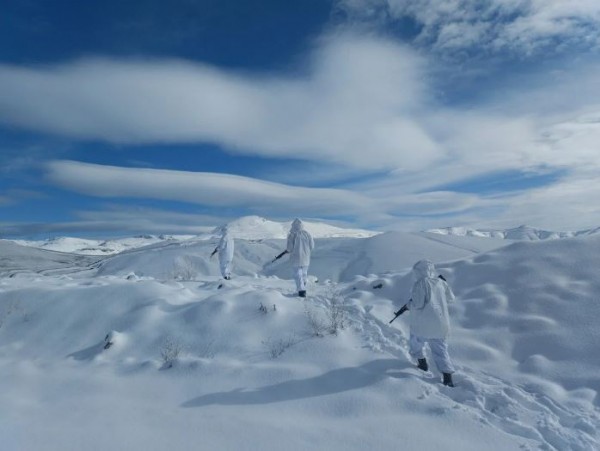MSB paylaştı: Mehmetçik'in zorlu kış şartlarıyla mücadelesi!