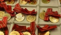 Gram altın kan kaybediyor! Gözler dolarda