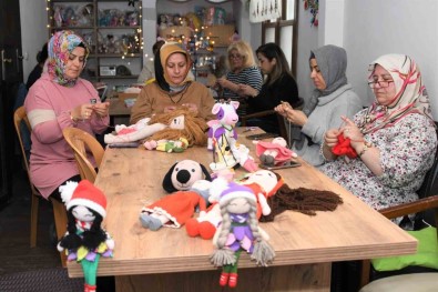 Samsun'da 7 Bin 456 Kadin Kurs Ve Gezi Programlarindan Yararlandi