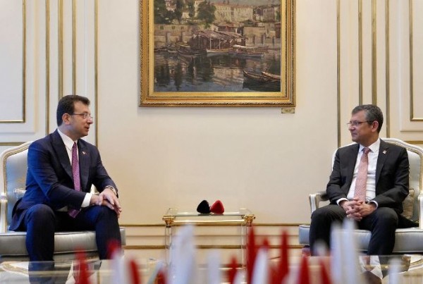 Ekrem İmamoğlu ve Özgür Özel arasında yerel seçim çatlağı