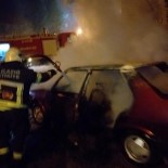 Elazig'da Park Halindeki Otomobil Yandi Açiklamasi Araçtaki Sahsi Itfaiye Kurtardi
