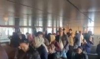Eminönü-Üsküdar vapuru arızalandı: Yolcular mahsur kaldı