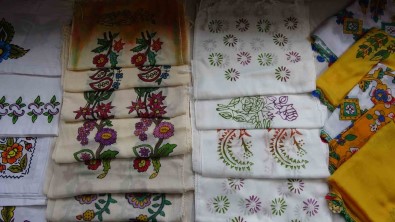 Sanatsal Anlamda Ragbet Çok, Ticari Anlamda Talep Yok