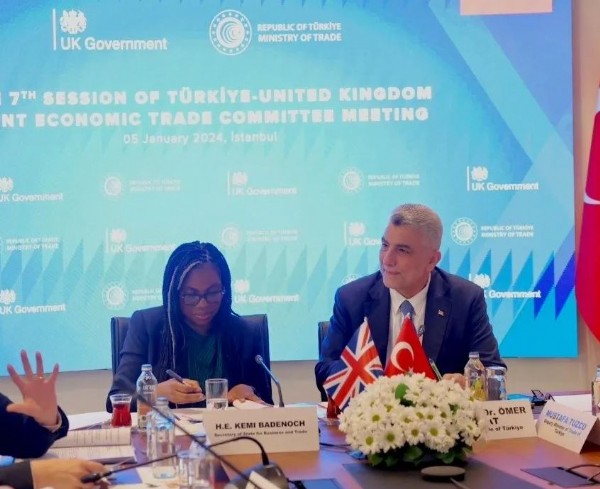 Türkiye-Birleşik Krallık arasında yeni dönem: İmzalar atıldı! Ticarette dev fırsatlar...