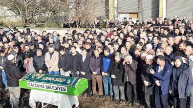 Senegal'deki Is Kazasinda Hayatini Kaybeden Isçi Topraga Verildi