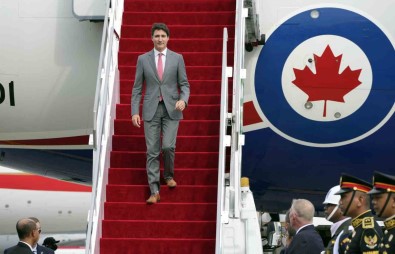 Kanada Basbakani Trudeau'nun Uçagi Arizalandi