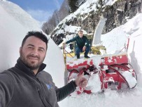 Artvin'in Camili Bölgesinde Karla Mücadele Sürüyor