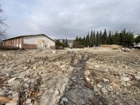 Binlerce Mezun Veren Liseden Geriye Bos Bir Arsa Kaldi