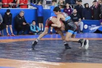 Denizli'de Güreste Gelecegin Yildizlari Turnuvasi Düzenlendi