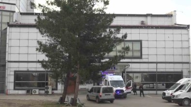 Gercüs'te Takla Atan Otomobilde Biri Bebek 5 Kisi Yaralandi