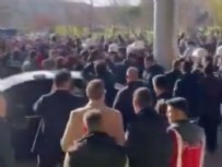 İstanbul'da yüzde 28 zammı yetersiz bulan taksiciler İBB binasını taşladı