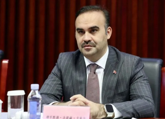 Devlet depremzedelerin yanında! Bakan Kacır açıkladı: Destekler ile ekonomik hayat ayakta tutuldu