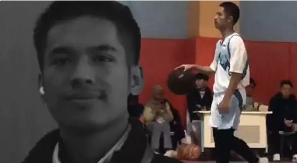 Endonezyalı üniversite öğrencisi basketbol oynarken hayatını kaybetti