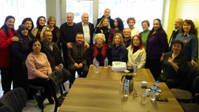 Ilkokul Arkadaslari 50 Yil Sonra Bulustu