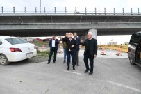 Lapseki Belediyesi, Yeni Sanayi Sitesi Girisine Yeni Yol Insa Ediyor