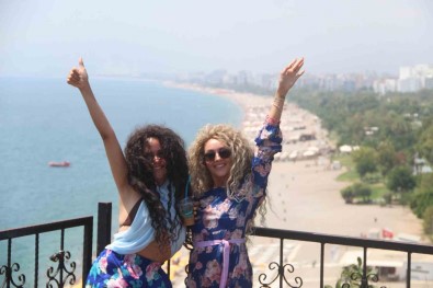 Turizmde Rekorlarin Kirildigi Antalya'ya O Ülkeler 1'Er Kisi Gönderdi