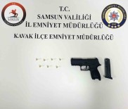 Yurt Disina Kaçarken Enselendi