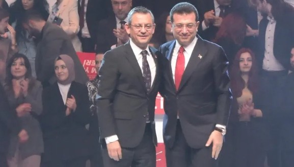 CHP’de olağanüstü hal! Özgür Özel’e parti içinde tepkiler büyüyor: Kurultay yapılsın!
