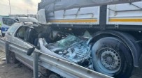 Ankara'da katliam gibi kaza! TIR'a ok gibi saplandı: 2 ölü 3 yaralı