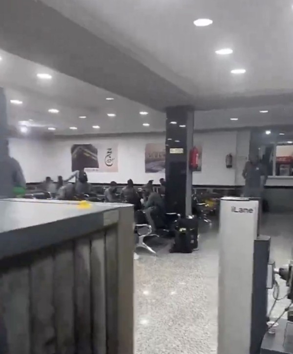 Osayi Samuel şoku yaşıyor! O ülkede mahsur kaldı