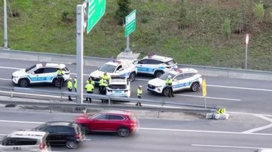 Bu görüntüler İstanbul'dan! Motosikletliler kaçtı, polis kovaladı