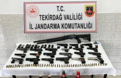 Tekirdağ'da kaçak silah ve alkol operasyonu