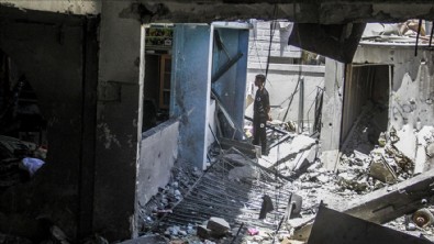 İsrail, Gazze’de sivillerin sığındığı okulu vurdu: 9’u çocuk 17 kişi öldü