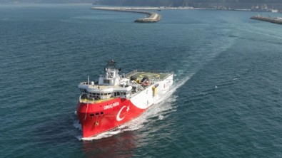 Oruç Reis üç boyutlu sismik arama yapacak! 3 gemi ve 2 fırkateyn eşlik edecek