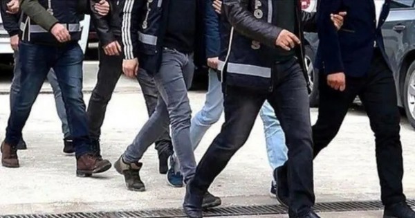 FETÖ’nün mahrem yapılanmasına operasyon: 10 gözaltı