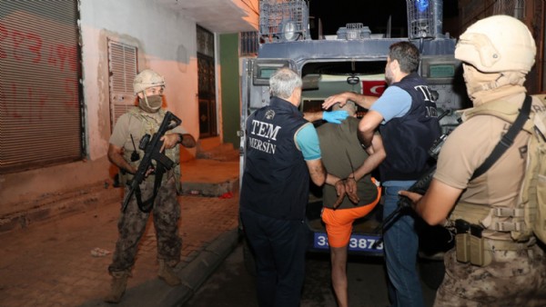 Mersin'de terör örgütü PKK/KCK operasyonu: 14 kişi gözaltına alındı
