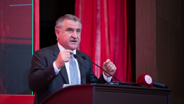 Bakan Bak duyurdu! Burs ve kredi başvuruları başladı