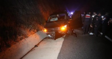 Balıkesir'de tomruk yüklü tır dehşet saçtı: 1 ölü, 9 yaralı