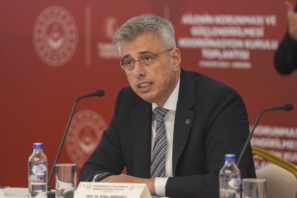 Sağlık Bakanı Memişoğlu: Doğurganlık oranının düşmesi aile yapısını tehdit ediyor